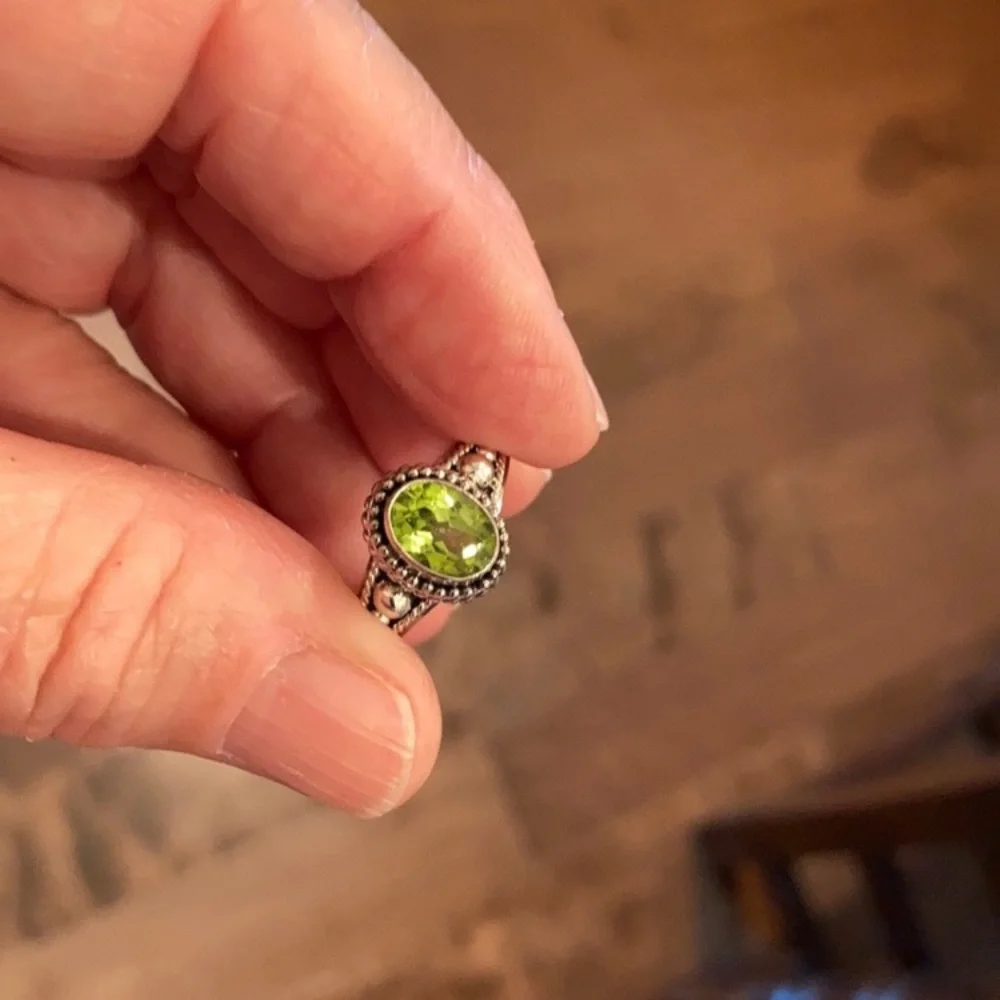 Genuine Peridot SZ 6